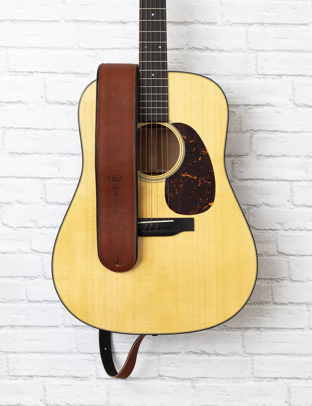 Martin Premium Rolled Leather Guitar Strap